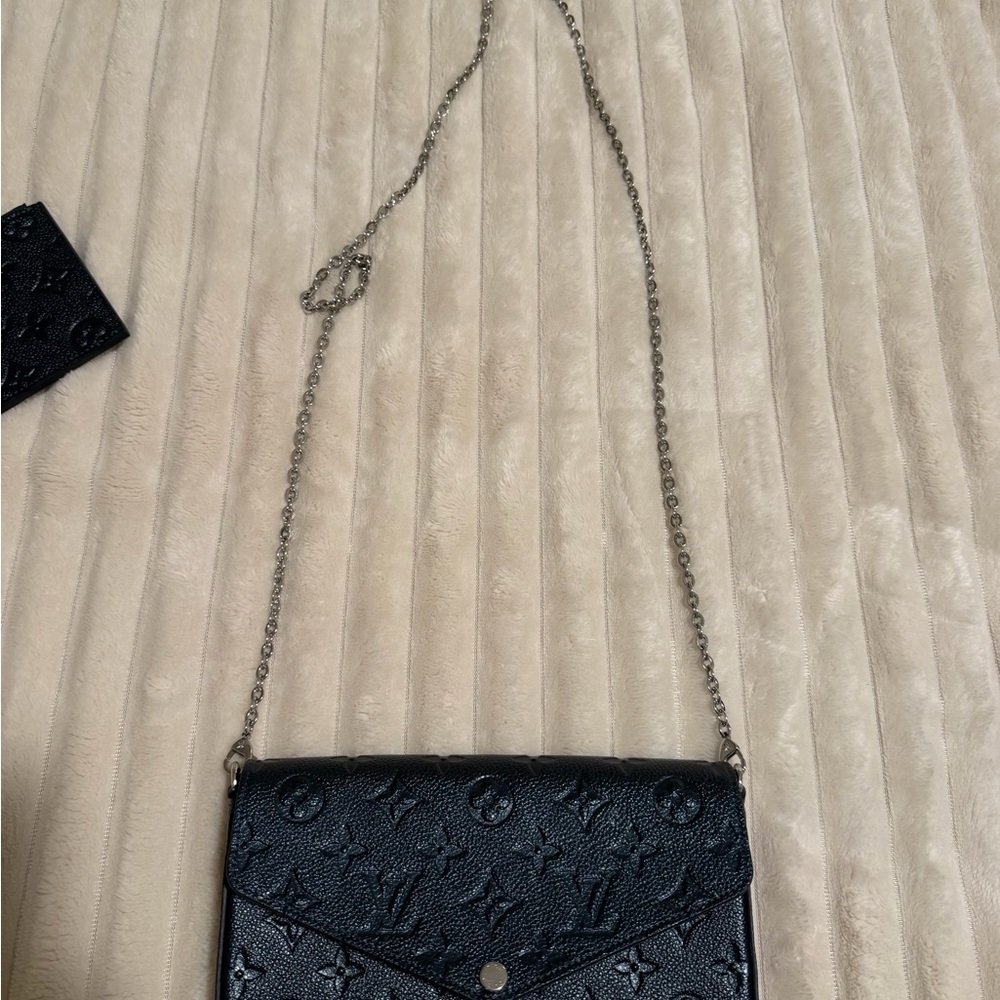 Louis Vuitton Shimmery Ink Monogram Pochette Felicie - Picture 4 of 6